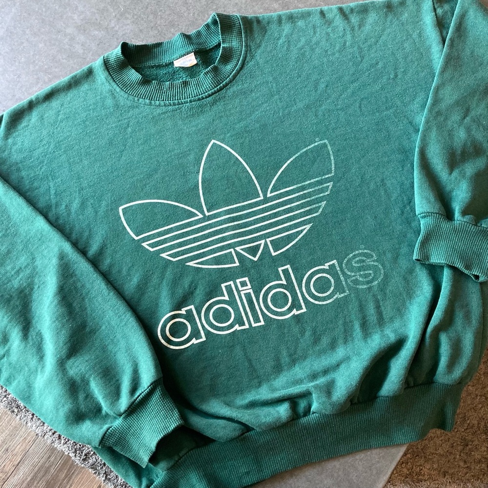 Vintage 90s Adidas Crewneck 🌲